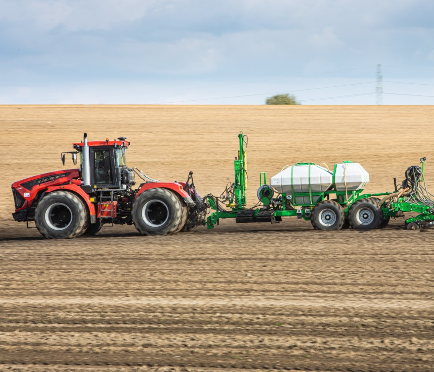 KIROVETS TRACTORS - JSC Peterburgsky Tractorny Zavod